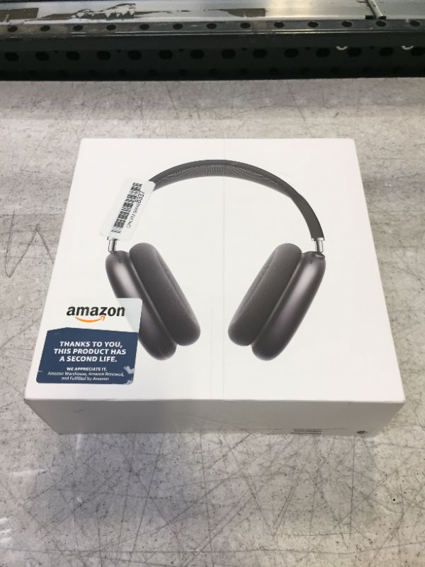 Photo 8 of Apple AirPods Max Wireless Over-Ear Headphones. Active Noise Cancelling, Transparency Mode, Spatial Audio, Digital Crown for Volume Control. Bluetooth Headphones for iPhone - Space Gray