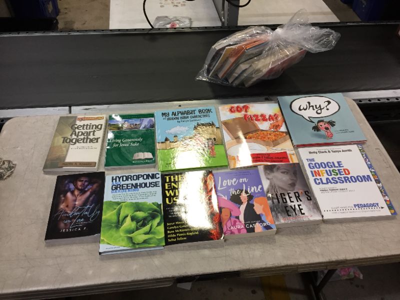 Photo 1 of Assorted book bundle 