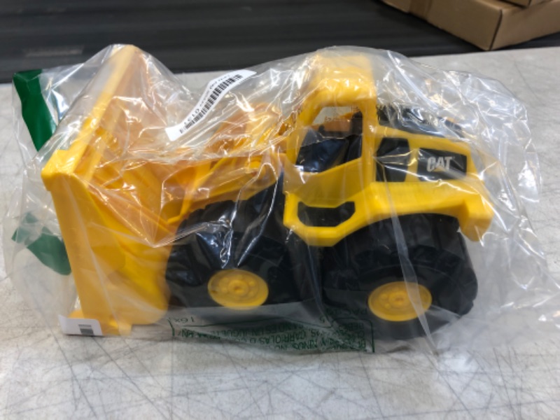 Photo 2 of ** USED ** Cat Construction Tough Rigs 15" Toy Wheel Loader toy
