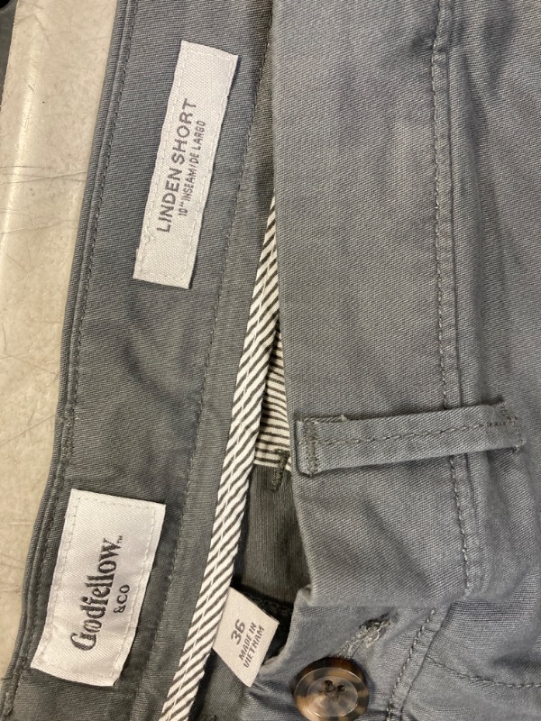 Photo 1 of GOODFELLOW MEN'S LINDEN SHORTS SIZE 36 LIGHT GRAY