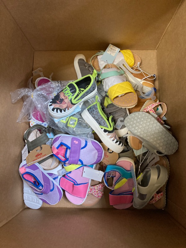 Photo 2 of 15 PARIS OF KIDS SHOES BUNDLE SIZE 6*3, 7*6, 8*1, 9*2, 10*1, 11*2, SOLD AS IS