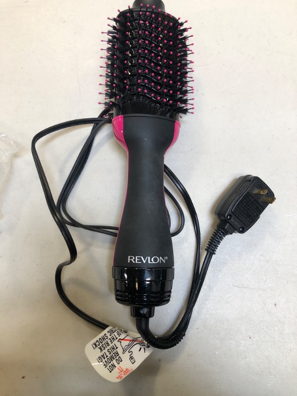 Photo 1 of ** USED READ NOTES ** PINK REVLON HAIR DRYER BRUSH 