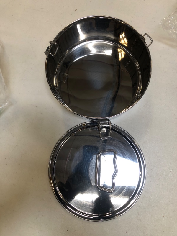 Photo 1 of ** USED ** SMALL SILVER CONTAINER 