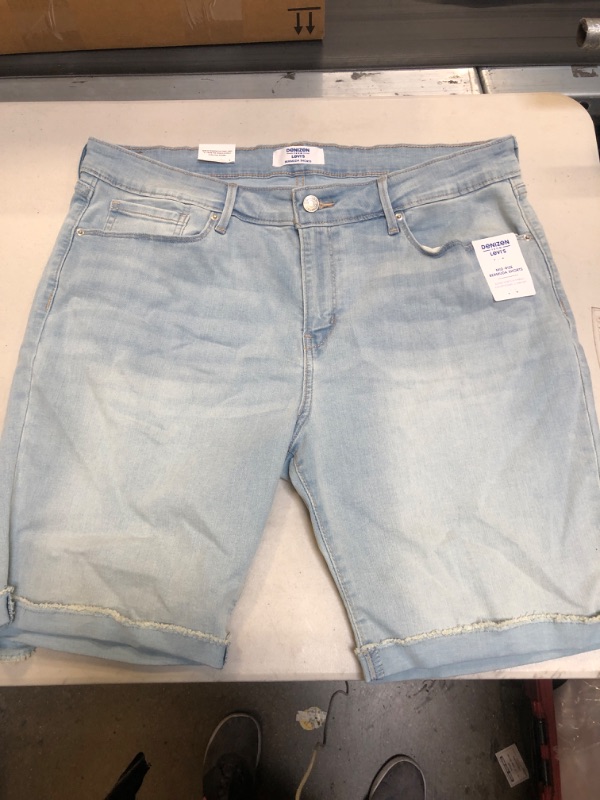 Photo 2 of DENIZEN from Levi's Women's Mid-Rise Bermuda Jean Shorts - Miramar Mist 18, Mira
