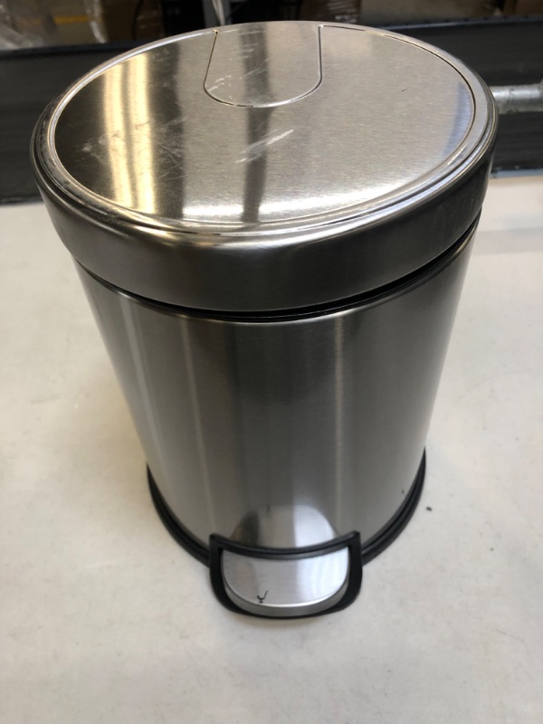 Photo 3 of Amazon Basics 5 Liter / 1.3 Gallon Round Soft-Close Trash Can with Foot Pedal - Stainless Steel 5L / 1.3 Gallon
SCRATCHES ON LID 