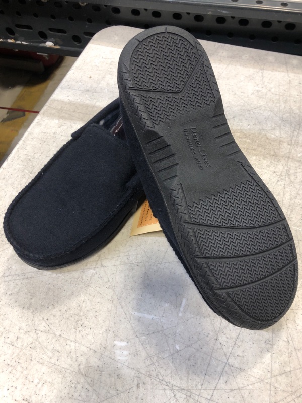 Photo 1 of DL Men's Memory Foam Moccasin Slippers Breathable Moccasin Slippers Micro Wool House Shoes Anti-Slip Sole Indoor Outdoor - Size 9
