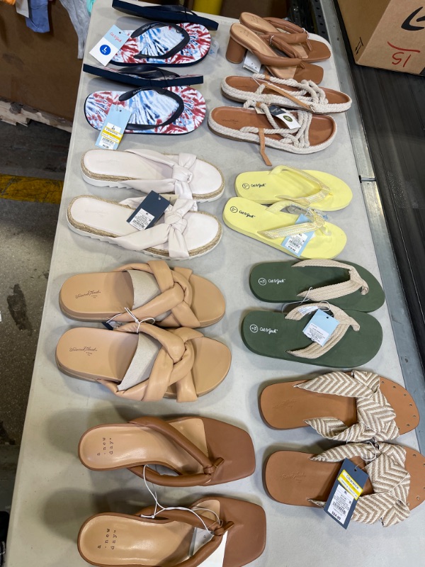 Photo 1 of Bag Lot, Misc Woman's Sandals
Various Sizes & Styles