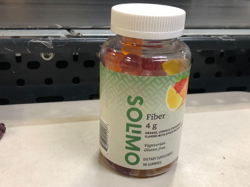 Photo 2 of Amazon Brand - Solimo Fiber 4g - Digestive Health, Supports Regularity - 90 Gummies (2 Gummies per Serving) Exp--11/2023