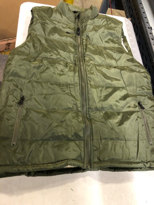 Photo 2 of Amazon Essentials Men's Mid-Weight Puffer Vest X-Large Olive