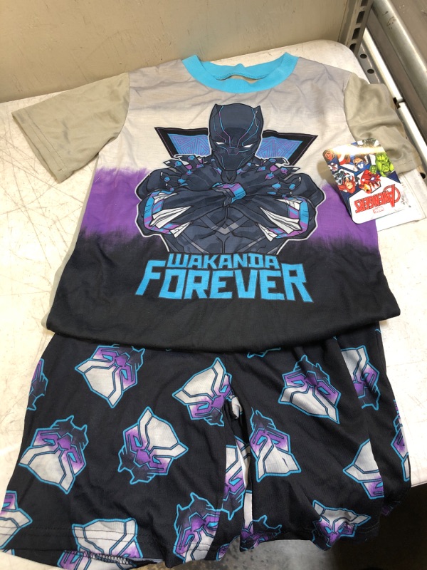 Photo 2 of Boys' Marvel Black Panther 2pc Short Sleeve Top and Shorts Pajama Set - Gray SMALL 6/7
