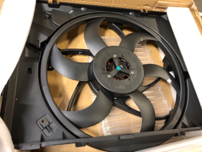 Photo 3 of A-Premium Radiator Cooling Fan Assembly with Motor Replacement for BMW E90 E91 3 Series 128i 325i 328i 328xi 330i Z4 2006-2013 with Engine Code N52 N52N
