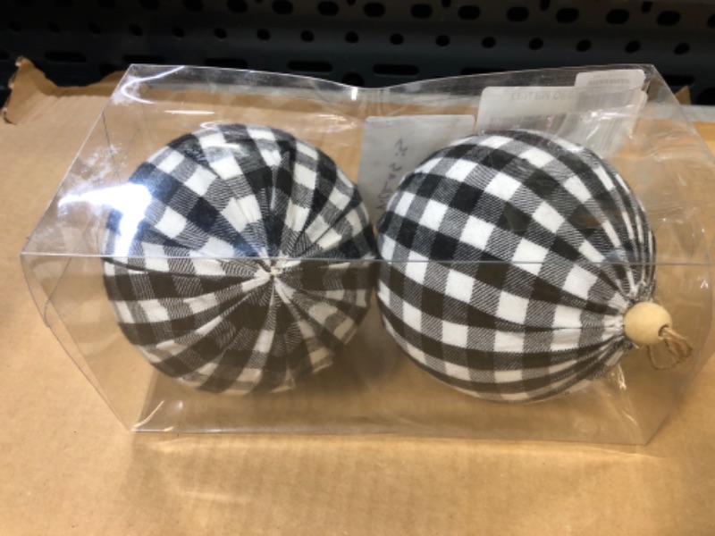 Photo 1 of 2 pcs  4.5 Ball Ornament 
