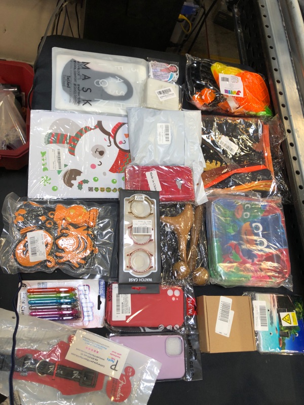 Photo 1 of 18 PCS MISC. ITEMS BAG LOT