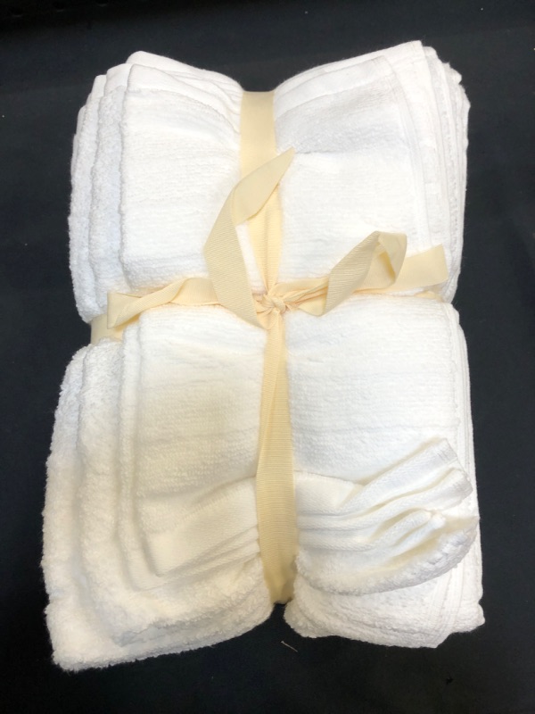 Photo 1 of 6 PIECE WHITE BATH, HAND, AND WASHCLOTH TOWEL SET