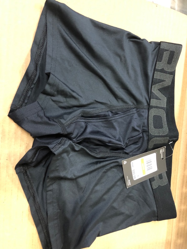 Photo 1 of 1pc---size  s---Under Armour Men's Tech 3-inch Boxerjock 1-Pack Black (001)/Pitch Gray Small