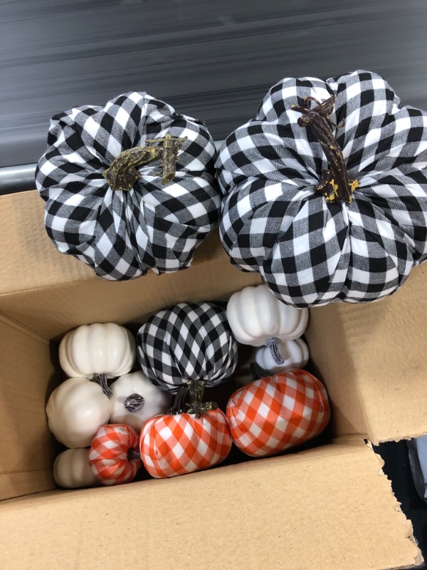Photo 2 of 12pcs Artificial Pumpkins Decor Fake Decorative Pumpkins with Assorted Color and Size for Fall Outdoor Thanksgiving Halloween Table Decorations Orange-white