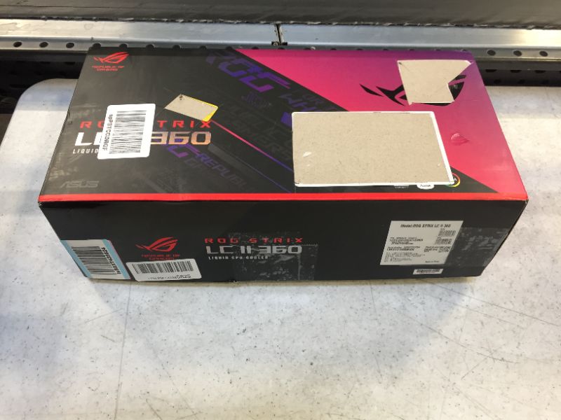 Photo 1 of ASUS ROG Strix LC II 360 All-in-one AIO Liquid CPU Cooler 360mm Radiator, Intel LGA1700, 115x/2066 and AMD AM4/TR4 Support,Triple 120mm 4-pin PWM Fans - SMALL DENTS ON RADIATOR - OPEN BOX -