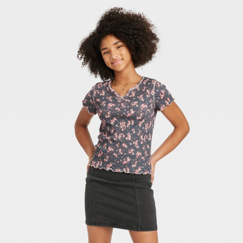 Photo 1 of Girls' Notch-Front T-Shirt - Art Cass™ L 2Pk
