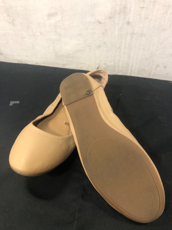 Photo 4 of Amazon Essentials Women's Belice Ballet Flat - Color Beige - Size 9 