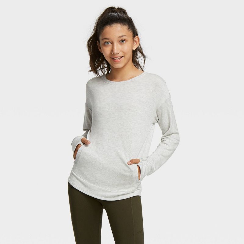 Photo 1 of Girls' Cozy Lightweight Fleece Crewneck Sweatshirt - All in Motion™
size xs