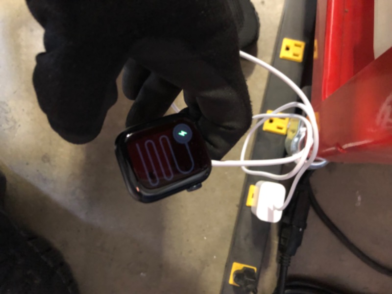 Photo 1 of Apple Watch Series 7 (GPS + Cellular, 41mm, Midnight Aluminum, Midnight Sport Band)