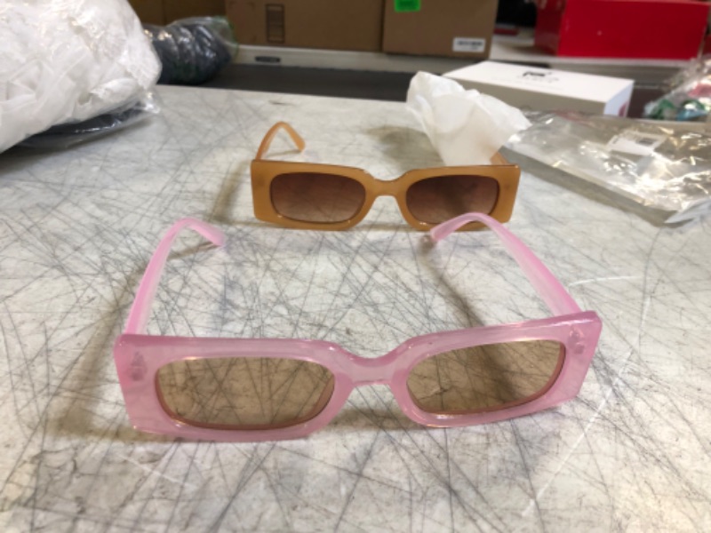 Photo 2 of 2 pcs sunglasses 