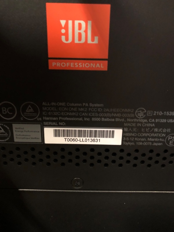 Photo 4 of JBL Professional EON ONE Mk2 All-In-One, Rechargeable Column-Speaker Personal PA Rechargeable PA