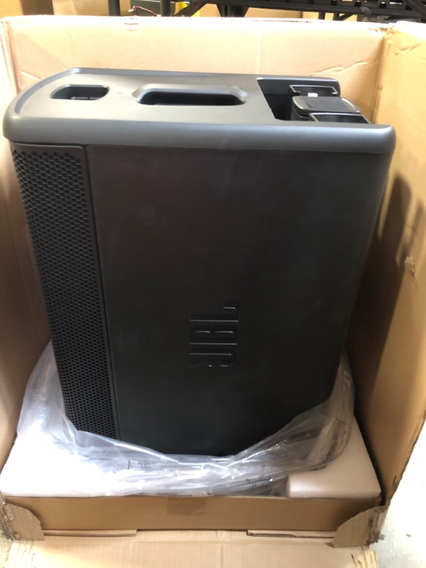 Photo 2 of JBL Professional EON ONE Mk2 All-In-One, Rechargeable Column-Speaker Personal PA Rechargeable PA