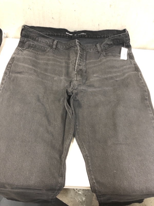 Photo 1 of BLACK STRAIGHT WOMENS PANTS
SIZE 16