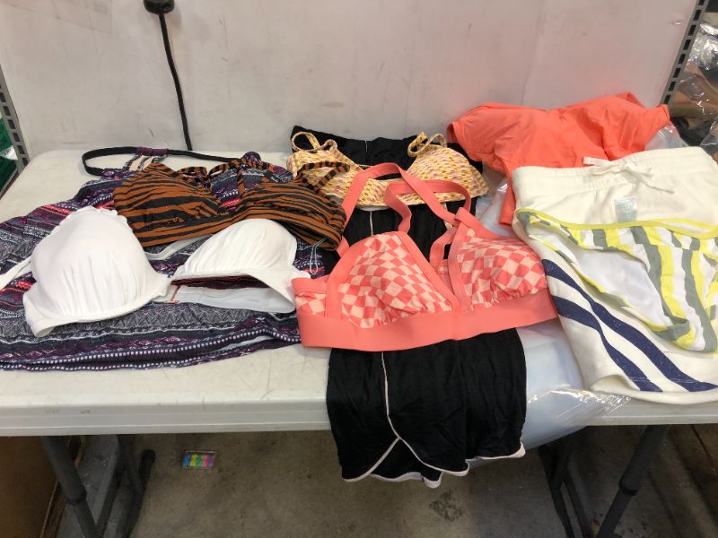 Photo 1 of BAG LOT, ASSORTED CLOTHING, VARIOUS SIZES AND COLORS, SOLD AS IS