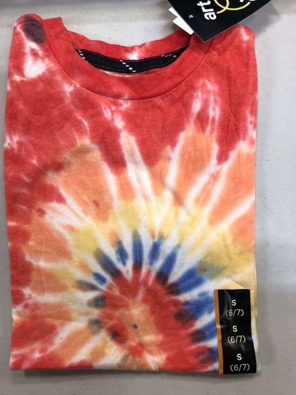 Photo 2 of Boys' Swirl Tie-Dye Graphic Short Sleeve T-Shirt--size S 6/7