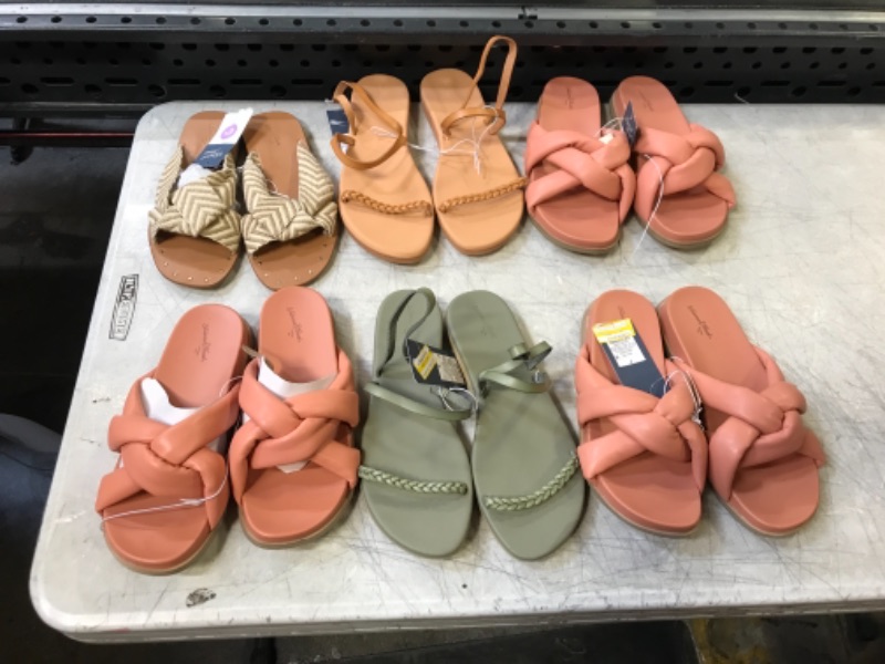 Photo 1 of BAG LOT, MISC. WOMENS SANDALS,(SIZES MAY VARY, BUY AS IS)