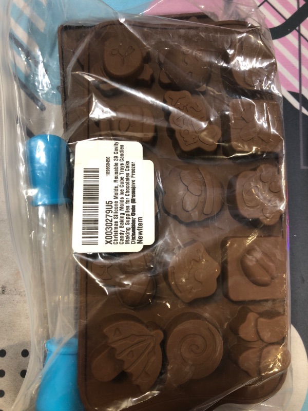 Photo 1 of 3 Pack Silicone Chocolate Molds, Reusable Candy Baking Mold Ice Cube Trays Candies Making Supplies with 2 Droppers, Nonstick Silicone Gummy Molds Including Mini Dinosaur, Hearts, Bear Shape
