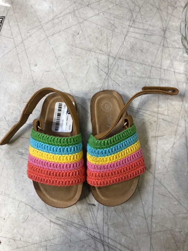 Photo 1 of 1 OC LOT, GIRL STRAP ON SANDLES SIZE 6 SLIGHTLY DIRTY