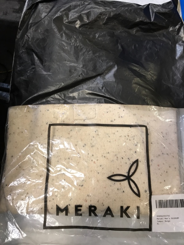 Photo 2 of Amazon Brand - MERAKI Men's Ra1060m --- XL