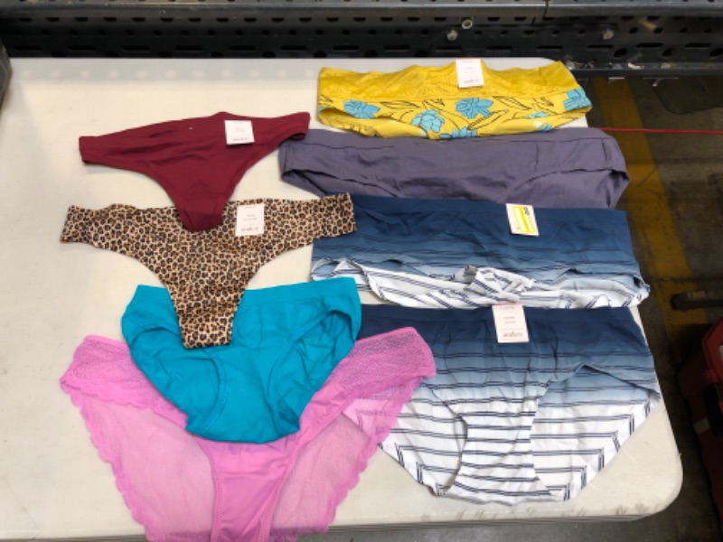 Photo 1 of BAG LOT, WOMENS UNDERWEAR(SIZES MAY VARY, BUY AS IS)