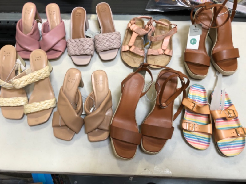 Photo 1 of bundle of women's shoes variuos sizes sold as is 