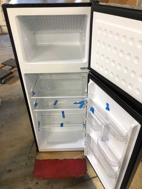 Photo 3 of 7.5 cu. ft. Refrigerator with Top Freezer in Stainless Look