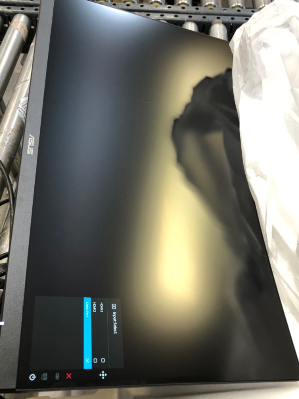 Photo 3 of ASUS TUF Gaming 27" 16:9 Curved 165 Hz FreeSync QHD VA Gaming Monitor