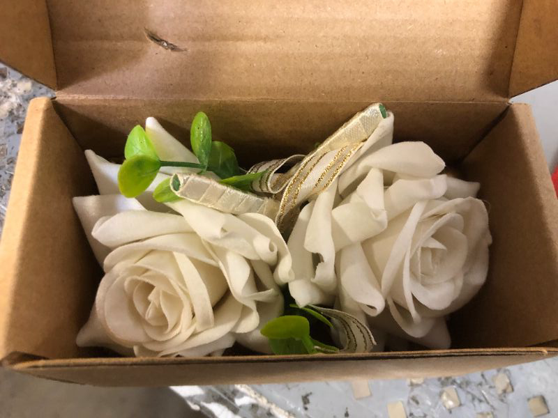 Photo 2 of BASIMANMen Wedding Boutonniere Wedding Flowers Rose Corsage for Groom and Best Man Corsage for Wedding Anniversary Formal Dinner Party Decoration (2Pcs White Corsages)
