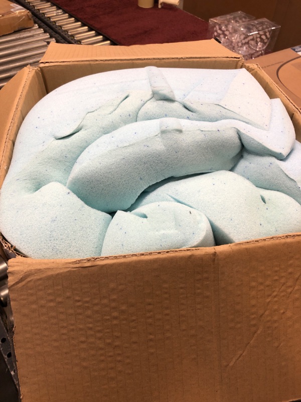 Photo 1 of Linenspa 3 Inch Memory Foam Mattress Topper, Gel Infused Full Mattress Topper with Cover, CertiPUR-US Certified Full 3 Inch Topper with Cover----------Barely used