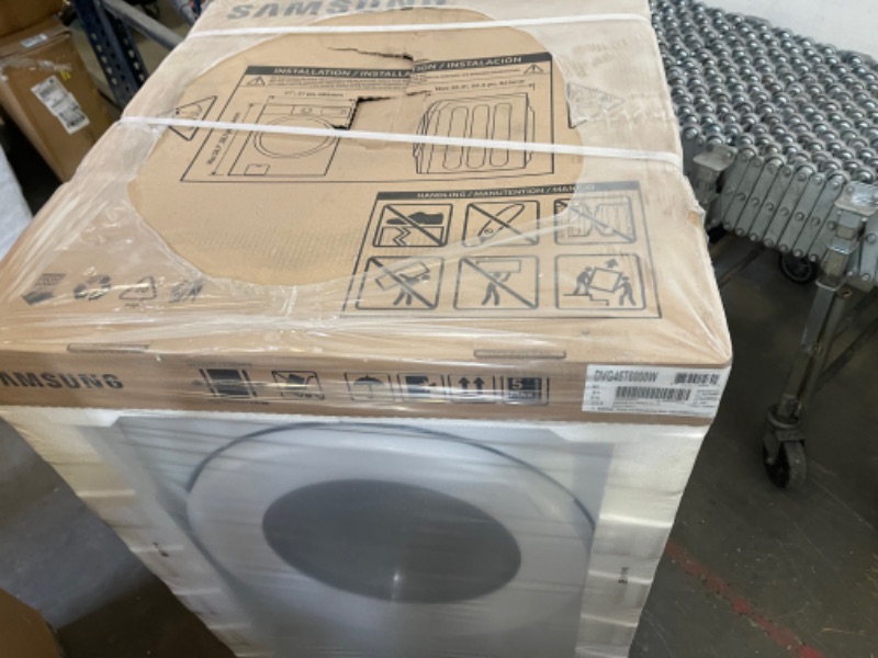 Photo 4 of Samsung - 7.5 Cu. Ft. Stackable Gas Dryer with Sensor Dry - White * FACTORY SEALED * 
