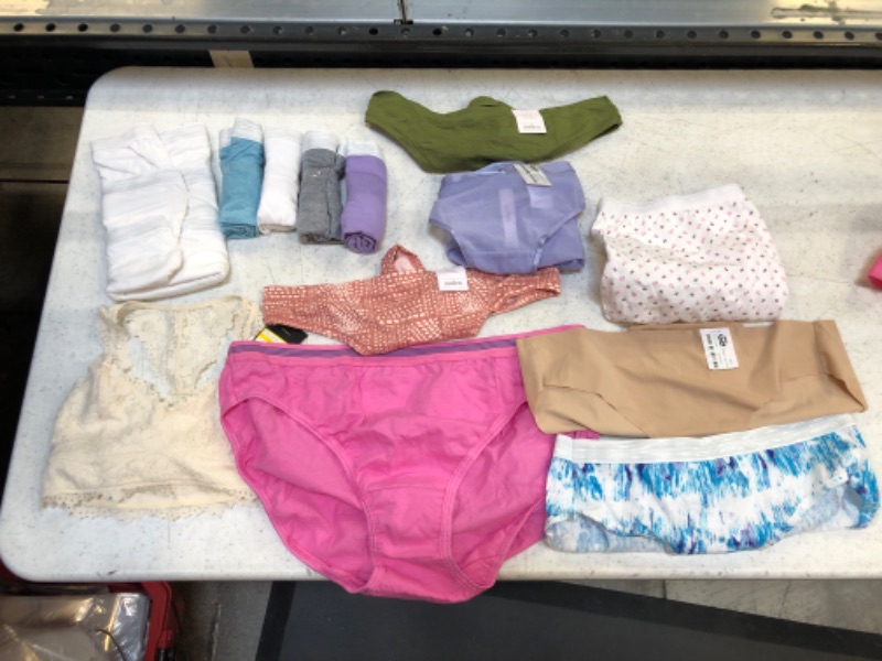 Photo 1 of BAG LOT, MISC. WOMENS UNDERWEAR(SIZES MAYT VARY, BUY AS IS)