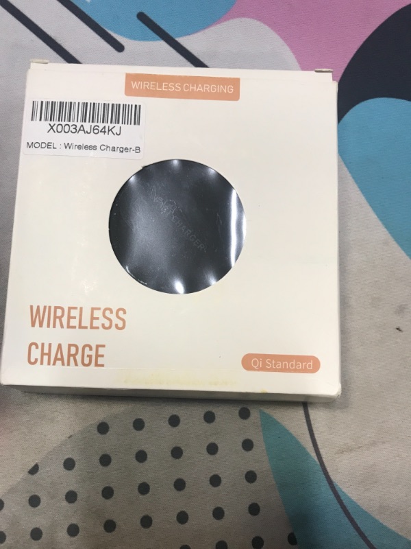 Photo 2 of Fast 15W Wireless Charger and Thin Charger Wireless Charging Pad (Without AC Adapter) (Black)
