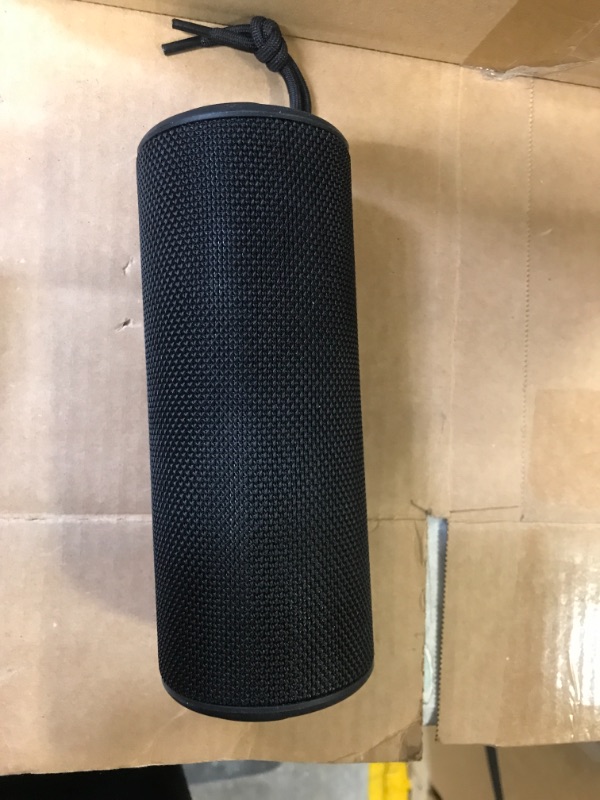 Photo 2 of MIATONE Outdoor Portable Bluetooth Speakers Waterproof Wireless Speaker (Black)
