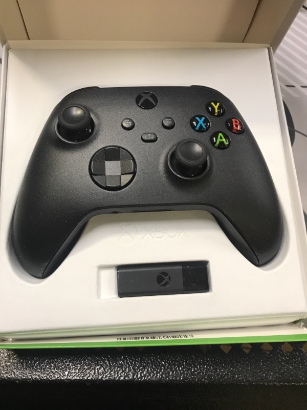 Photo 2 of Microsoft Xbox Wireless Controller + Wireless Adapter for Windows 10 - Xbox
