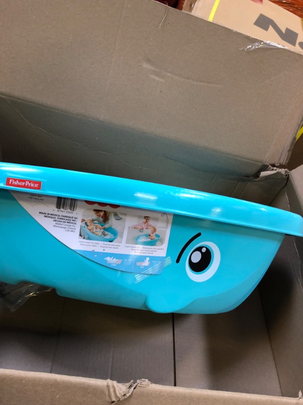 Photo 3 of Fisher-Price Whale of A Tub - Aquatic-Themed Baby Bath That Grows from Infant to Toddler
