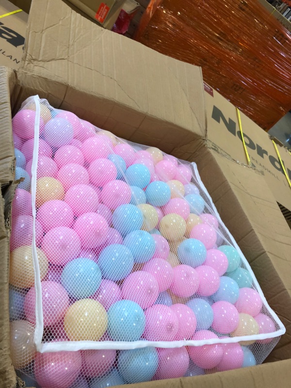 Photo 2 of Amazon Basics BPA Free Crush-Proof Plastic Ball Pit Balls with Storage Bag, Toddlers Kids 12+ Months, 6 Pastel Colors - Pack of 1000
(UNKNOWN QUANTITY)