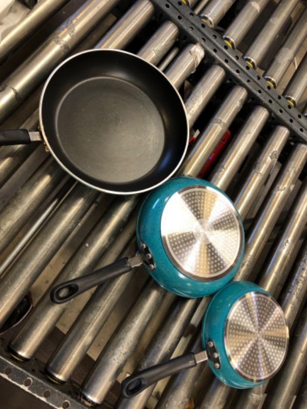 Photo 1 of 3 PC Pan set Aqua/Black -------main pan has stains due to usage---------