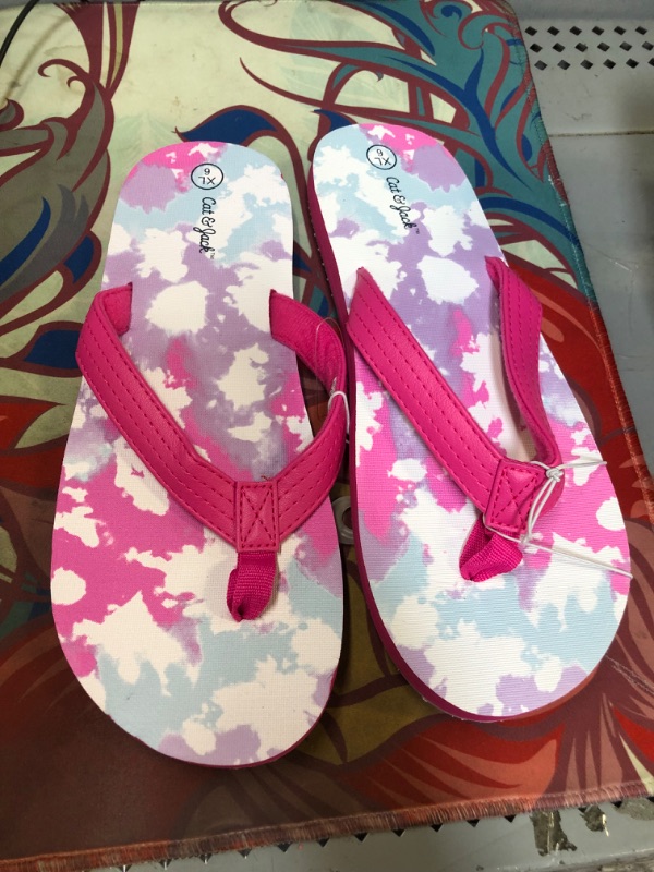 Photo 2 of Girls' Ava Slip-on Thong Sandals - Cat & Jack Pink Size 6 XL
